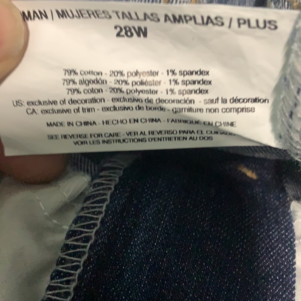 2/$15 Woman’s size 28W Gloria Vanderbilt Amanda Short. Both NWT - Picture 5 of 11